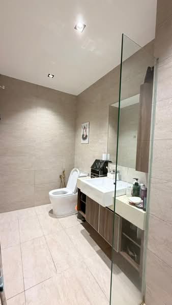 Kondominium untuk Dijual di GenKL - Gerald Liew - Bathroom - PropertyGuru.com.my