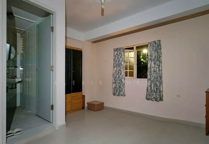 Pangsapuri untuk Dijual di Desa Anthurium - Alexis Chee - Bedroom - PropertyGuru.com.my