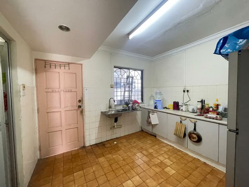 2-storey Terraced House for Sale in Bandar Menjalara (Kuala Lumpur) - Yanis Cheong - Kitchen - PropertyGuru.com.my