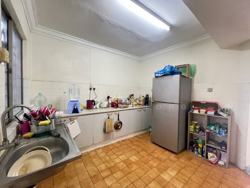 2-storey Terraced House for Sale in Bandar Menjalara (Kuala Lumpur) - Yanis Cheong - Kitchen - PropertyGuru.com.my