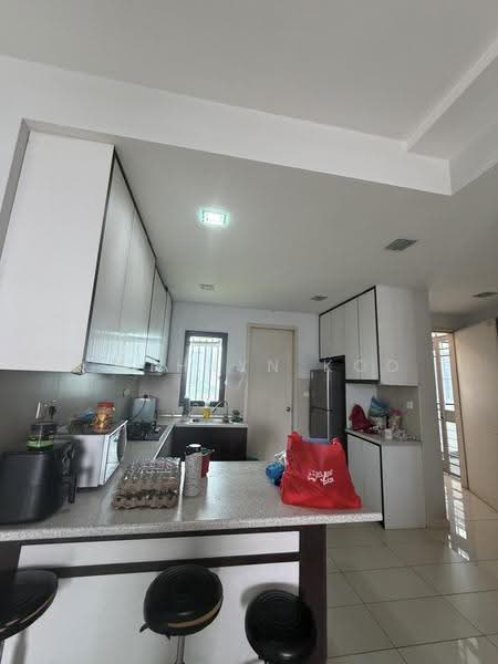 Kondominium untuk Disewa di LaCosta @ Sunway South Quay - Cathryn Koo - Kitchen - PropertyGuru.com.my