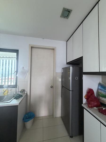 Kondominium untuk Disewa di LaCosta @ Sunway South Quay - Cathryn Koo - Kitchen - PropertyGuru.com.my