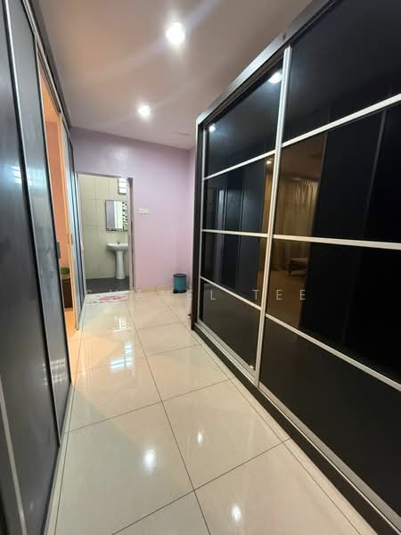 Rumah Teres 2 Tingkat untuk Dijual di Taman Sri Kluang (Kluang) - Shanel Tee - Corridor - PropertyGuru.com.my