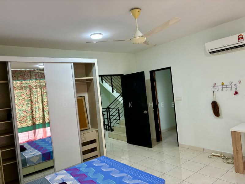 3-storey Terraced House for Rent in Kajang (Selangor) - Derrick Hee - Bedroom - PropertyGuru.com.my