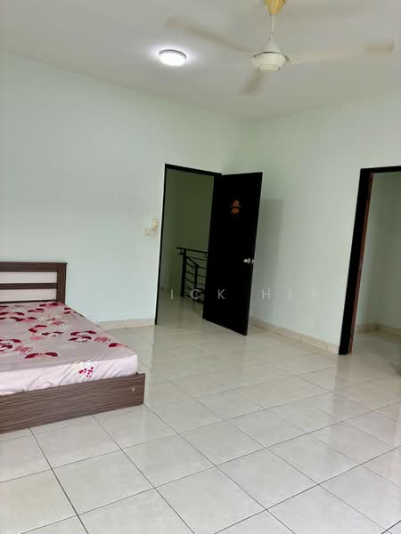 3-storey Terraced House for Rent in Kajang (Selangor) - Derrick Hee - Bedroom - PropertyGuru.com.my