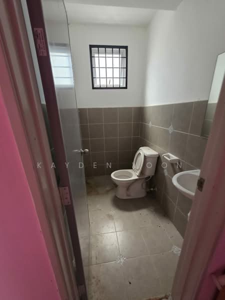 Shop for Rent in Austin (Johor Bahru) - Kayden Voon - Bathroom - PropertyGuru.com.my