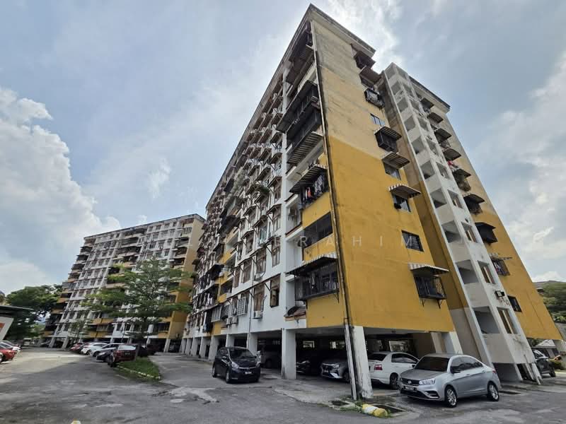 Pangsapuri untuk Dijual di Pangsapuri Dahlia Court - Azli Ibrahim - Exterior - PropertyGuru.com.my
