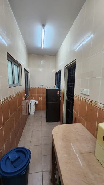 2.5-storey Terraced House for Sale in Seri Kembangan (Selangor) - Ron Liew - Kitchen - PropertyGuru.com.my