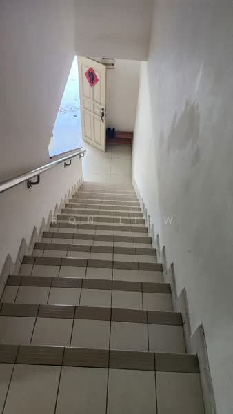 2.5-storey Terraced House for Sale in Seri Kembangan (Selangor) - Ron Liew - Entrance - PropertyGuru.com.my