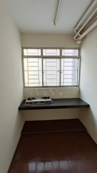 Kondominium untuk Dijual di Platinum Lake PV 20 - Yubi Leong - Kitchen - PropertyGuru.com.my