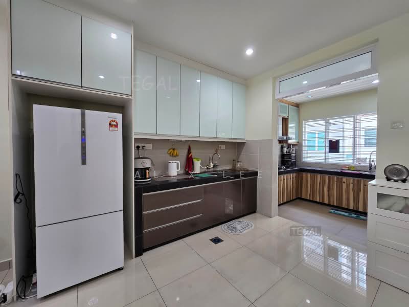 Rumah Teres untuk Dijual di Bandar Puteri Klang (Klang) - Alex Lee - Kitchen - PropertyGuru.com.my