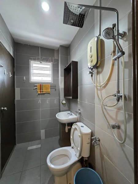 Rumah Teres untuk Dijual di Bandar Puteri Klang (Klang) - Alex Lee - Bathroom - PropertyGuru.com.my