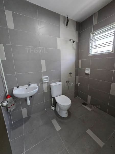 Rumah Teres untuk Dijual di Bandar Puteri Klang (Klang) - Alex Lee - Bathroom - PropertyGuru.com.my