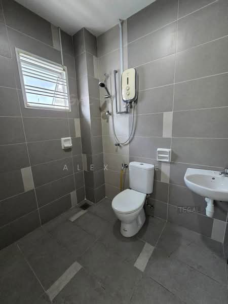 Rumah Teres untuk Dijual di Bandar Puteri Klang (Klang) - Alex Lee - Bathroom - PropertyGuru.com.my