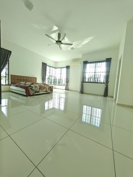 2-storey Terraced House for Sale in Seremban (Negeri Sembilan) - Lai Kah Chun - Master Bedroom - PropertyGuru.com.my