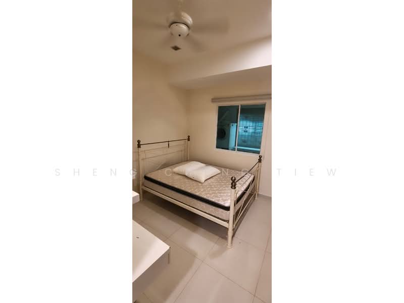 1-storey Terraced House for Sale in Taman Pelangi (Johor Bahru) - Sheng Cheng Tiew - Bedroom - PropertyGuru.com.my