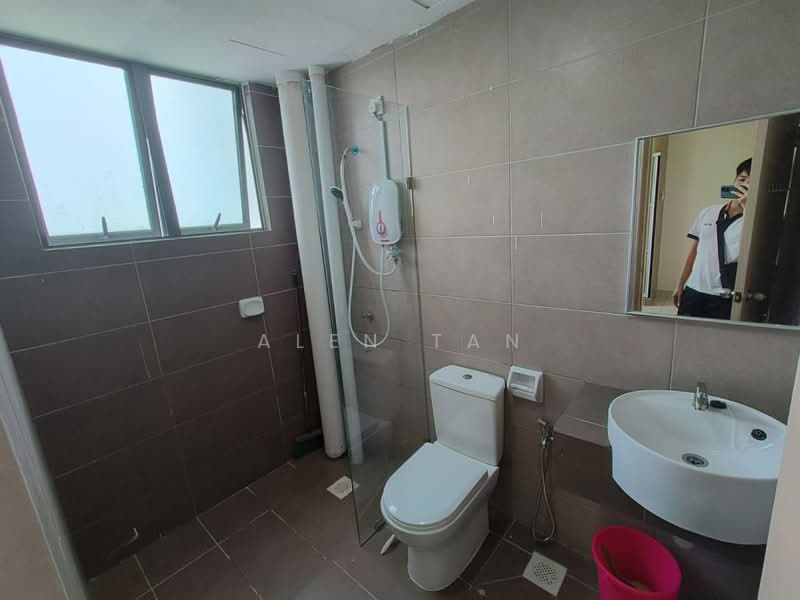 Servis Apartment untuk Disewa di ARC @ Austin Hills - Alen Tan - Bathroom - PropertyGuru.com.my