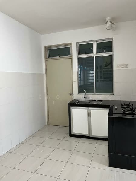Servis Apartment untuk Dijual di Tebrau City Residences - Sheng Cheng Tiew - Kitchen - PropertyGuru.com.my
