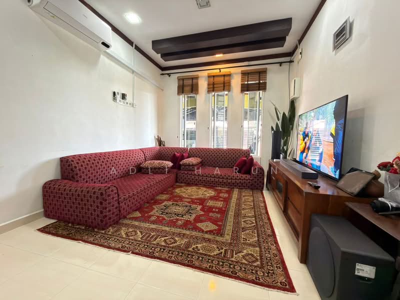 Rumah Teres 1 Tingkat untuk Dijual di Kangkar Pulai (Skudai) - Adli Harun - PropertyGuru.com.my