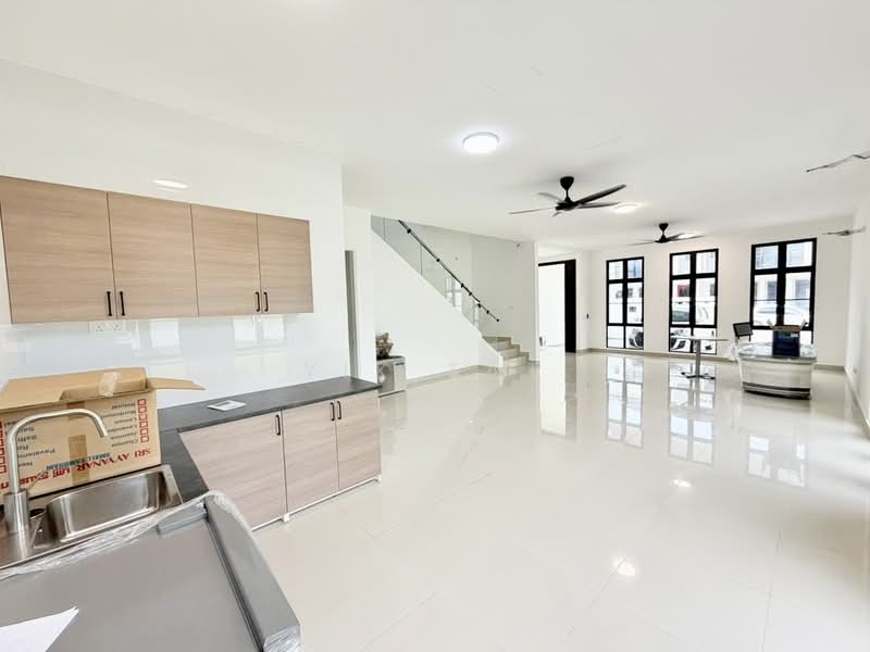 Rumah Kluster untuk Dijual di Setia Tropika (Johor Bahru) - Yik Tat - PropertyGuru.com.my