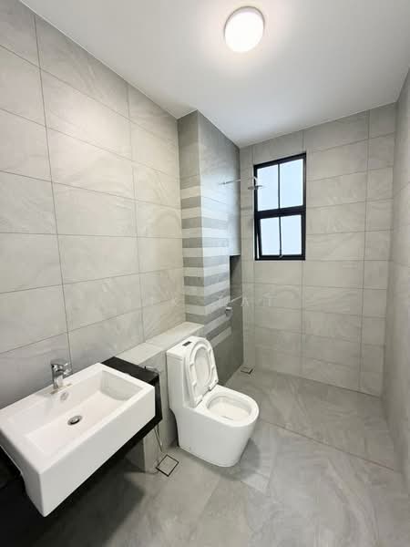 Rumah Kluster untuk Dijual di Setia Tropika (Johor Bahru) - Yik Tat - PropertyGuru.com.my