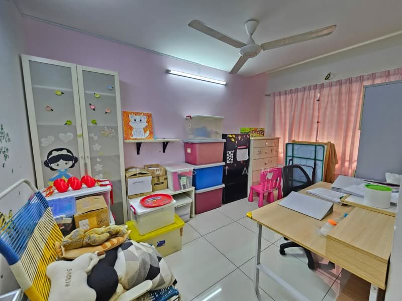 Rumah Teres 2 Tingkat untuk Dijual di Taman Pertama (Cheras) - Lewis Tam - Study - PropertyGuru.com.my