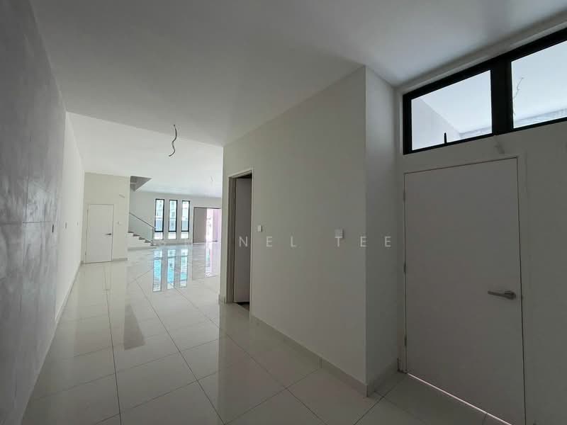 Rumah Kluster untuk Dijual di Taman Tasik Indah (Kluang) - Shanel Tee - Interior - PropertyGuru.com.my