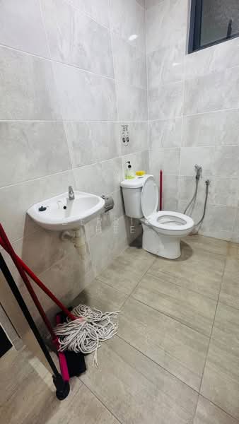 Kedai / Pejabat untuk Disewa di Cyber 9 (Cyberjaya) - Derrick Hee - Bathroom - PropertyGuru.com.my