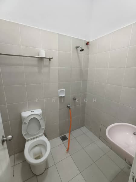 Semi-Detached House for Rent in Taman Nusa Bestari (Iskandar Puteri (Nusajaya)) - Kent Koh - Bathroom - PropertyGuru.com.my