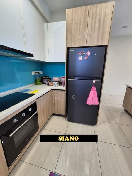 Condominium for Sale at Queens Residences Q1 @ Queens Waterfront - Siang . - Kitchen - PropertyGuru.com.my