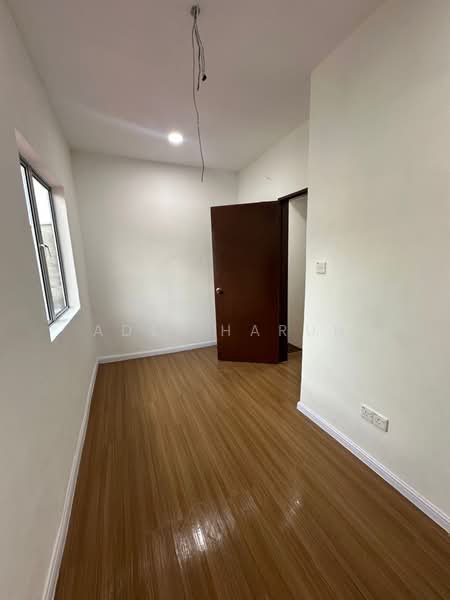 Rumah Teres 2 Tingkat untuk Dijual di Sri Lalang (Kluang) - Adli Harun - PropertyGuru.com.my