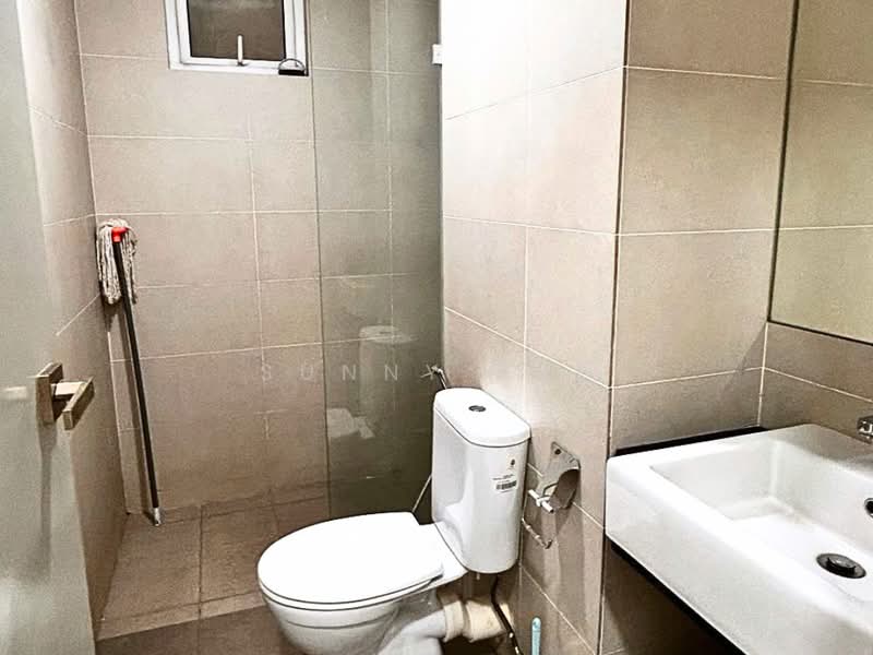 Kondominium untuk Disewa di Tropicana Bay Residences - Sunny Tse - Bathroom - PropertyGuru.com.my