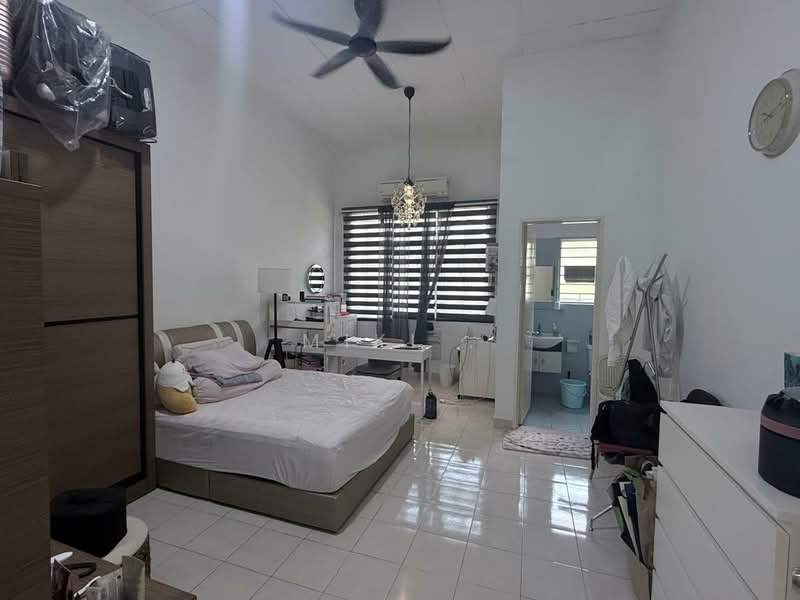 Rumah Teres 2 Tingkat untuk Disewa di Taman Tasik Prima (Puchong) - Miki . - Bedroom - PropertyGuru.com.my