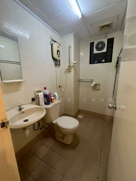 Condominium for Sale at Bayu Tasik 2 - Shirley Chan - Bathroom - PropertyGuru.com.my