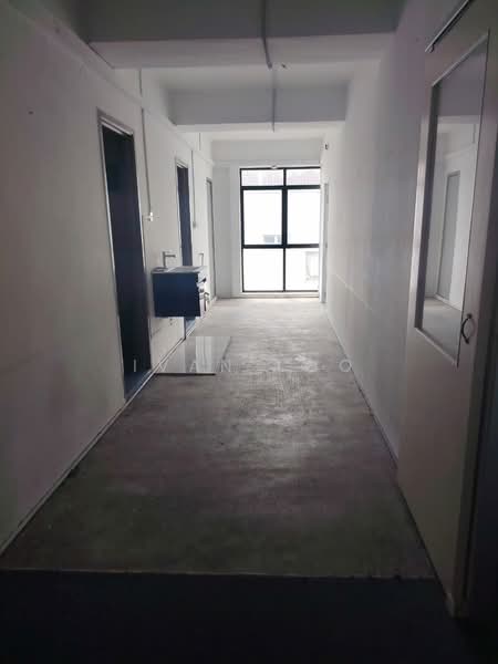 Kedai / Pejabat untuk Disewa di Kepong (Kuala Lumpur) - Ivan Loo - Corridor - PropertyGuru.com.my