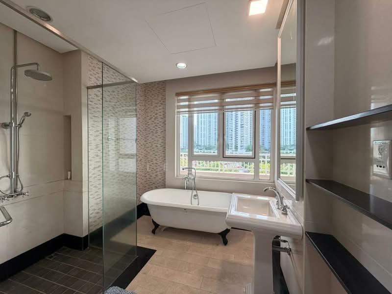 Condominium for Rent at Quayside Seafront Resort Condominiums - Alex Lim - Bathroom - PropertyGuru.com.my
