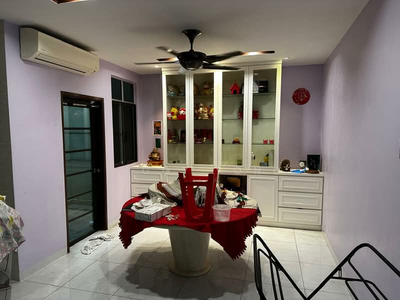 Semi-Detached House for Sale in Shah Alam (Selangor) - Peggy Yong - Living Room - PropertyGuru.com.my