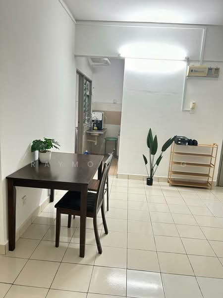Kondominium untuk Disewa di Residensi Laguna (Sunway Belvedere) - Raymond Ling - Dining Room - PropertyGuru.com.my