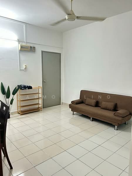 Kondominium untuk Disewa di Residensi Laguna (Sunway Belvedere) - Raymond Ling - Living Room - PropertyGuru.com.my