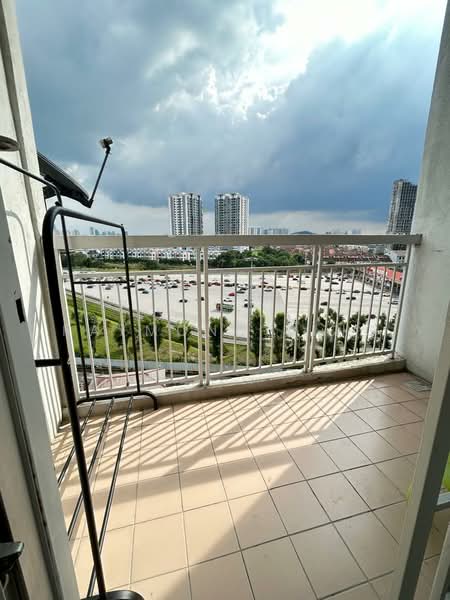 Condominium for Rent at Residensi Laguna (Sunway Belvedere) - Raymond Ling - Balcony - PropertyGuru.com.my
