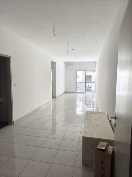 Apartment for Rent at Idaman Melur @ Cybersouth - Eadie Paw - Living Room - PropertyGuru.com.my