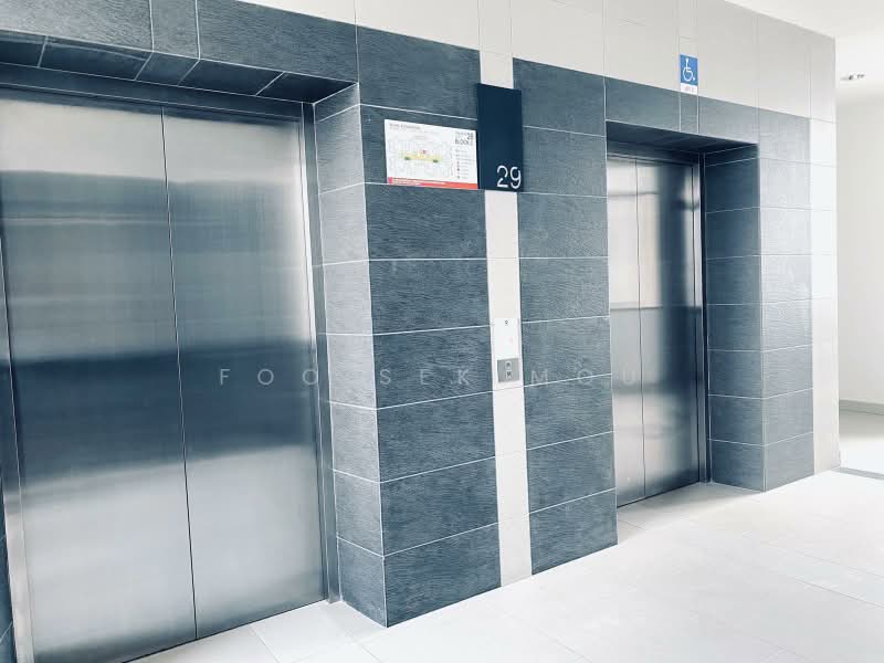 Kondominium untuk Dijual di Sky Condominium (Skyz Residence) - Foo Sek Mou - Corridor - PropertyGuru.com.my