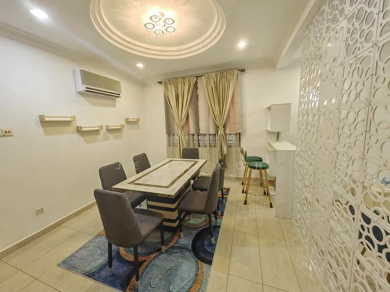 2-storey Terraced House for Rent in Taman Perling (Perling) - Jessy Koh - Dining Room - PropertyGuru.com.my