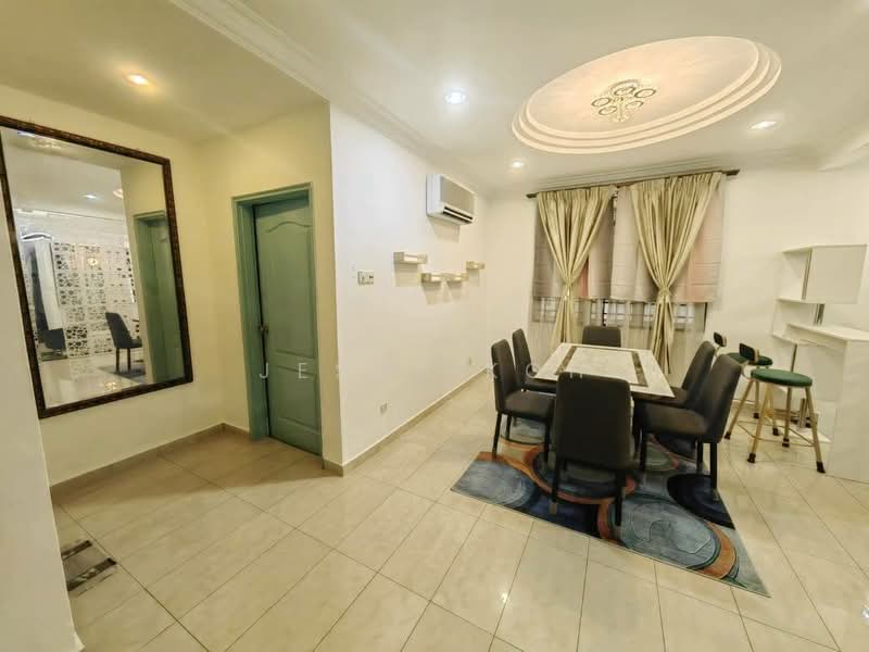2-storey Terraced House for Rent in Taman Perling (Perling) - Jessy Koh - Dining Room - PropertyGuru.com.my