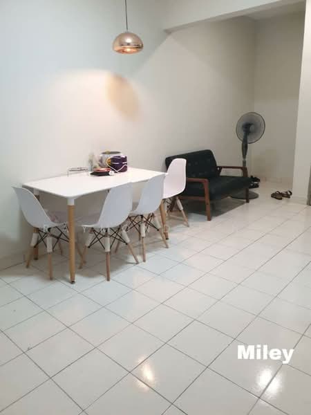 Kondominium untuk Disewa di Residensi Laguna (Sunway Belvedere) - Raymond Ling - Living Room - PropertyGuru.com.my