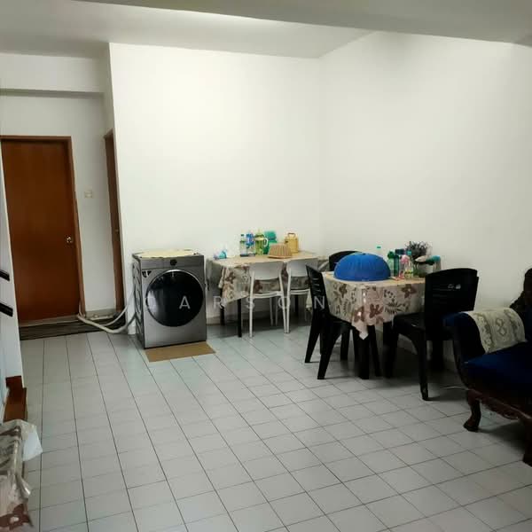 2-storey Terraced House for Sale in Taman Daya (Johor Bahru) - Carson . - Living Room - PropertyGuru.com.my