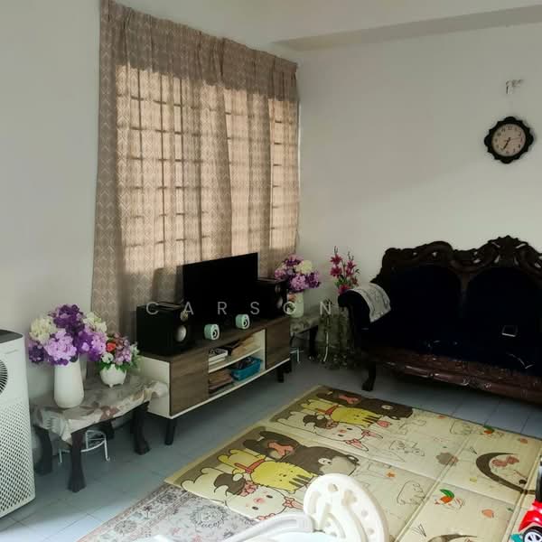 2-storey Terraced House for Sale in Taman Daya (Johor Bahru) - Carson . - Living Room - PropertyGuru.com.my