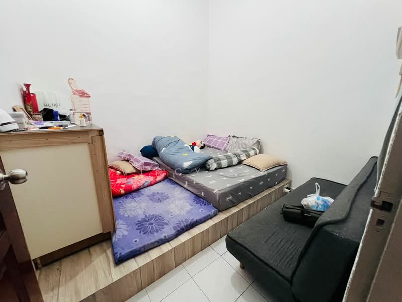 1-storey Terraced House for Sale in Taman Universiti (Skudai) - Vincy Sia - Bedroom - PropertyGuru.com.my