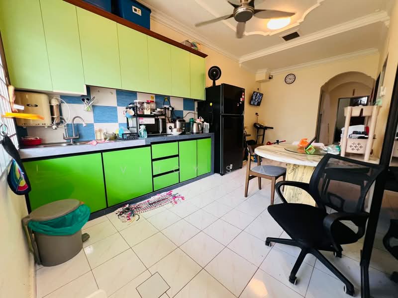 Rumah Teres 1 Tingkat untuk Dijual di Taman Universiti (Skudai) - Vincy Sia - Kitchen - PropertyGuru.com.my