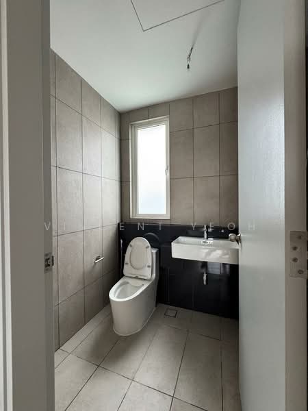 Rumah Teres 2 Tingkat untuk Dijual di Bandar Gamuda Cove (Dengkil) - Vincent Yeoh - Bathroom - PropertyGuru.com.my